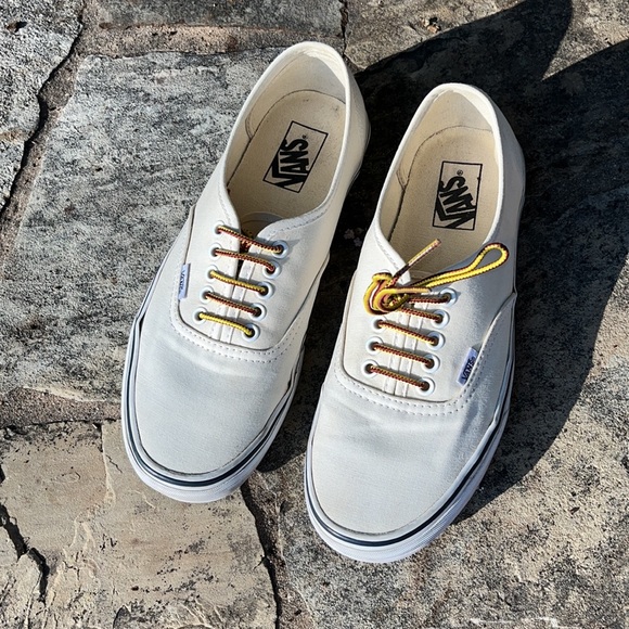 Vans Authentic Off White Shoes "Off the Wall" - Picture 2 of 7